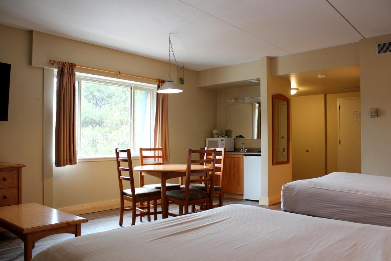 แมนนิง พาร์ค รีสอร์ต Hotel แมนนิงพาร์ค ภายนอก รูปภาพ